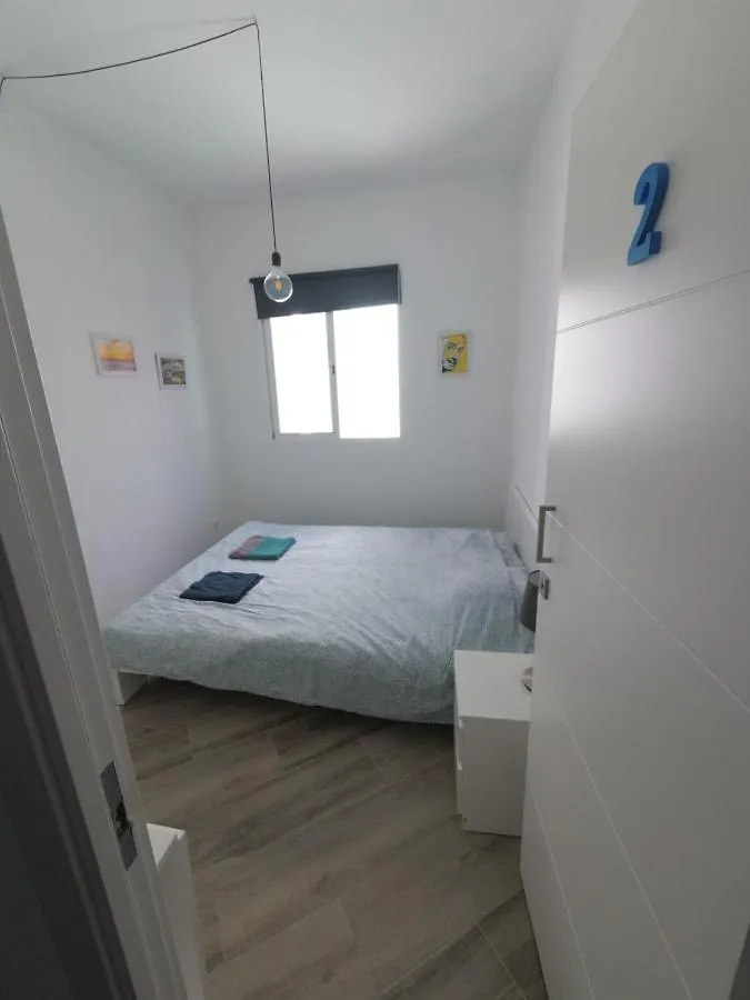 بيت ضيافة Room With Private Bathroom - Vivienda Vacacional Out Of Blue سانتا كروث ذي لا بال