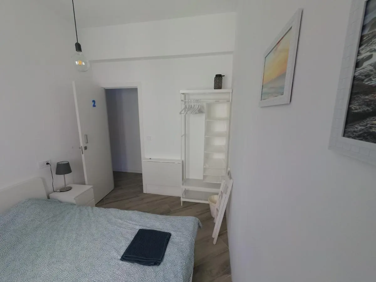 Room With Private Bathroom - Vivienda Vacacional Out Of Blue سانتا كروث ذي لا بال بيت ضيافة
