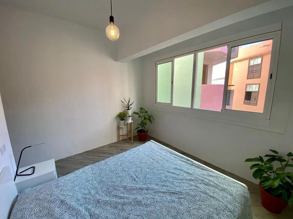 Room With Private Bathroom - Vivienda Vacacional Out Of Blue سانتا كروث ذي لا بال