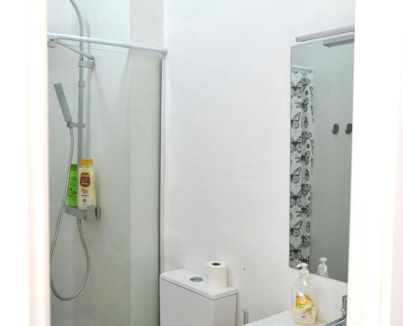 Room With Private Bathroom - Vivienda Vacacional Out Of Blue سانتا كروث ذي لا بال 0*,  إسبانيا