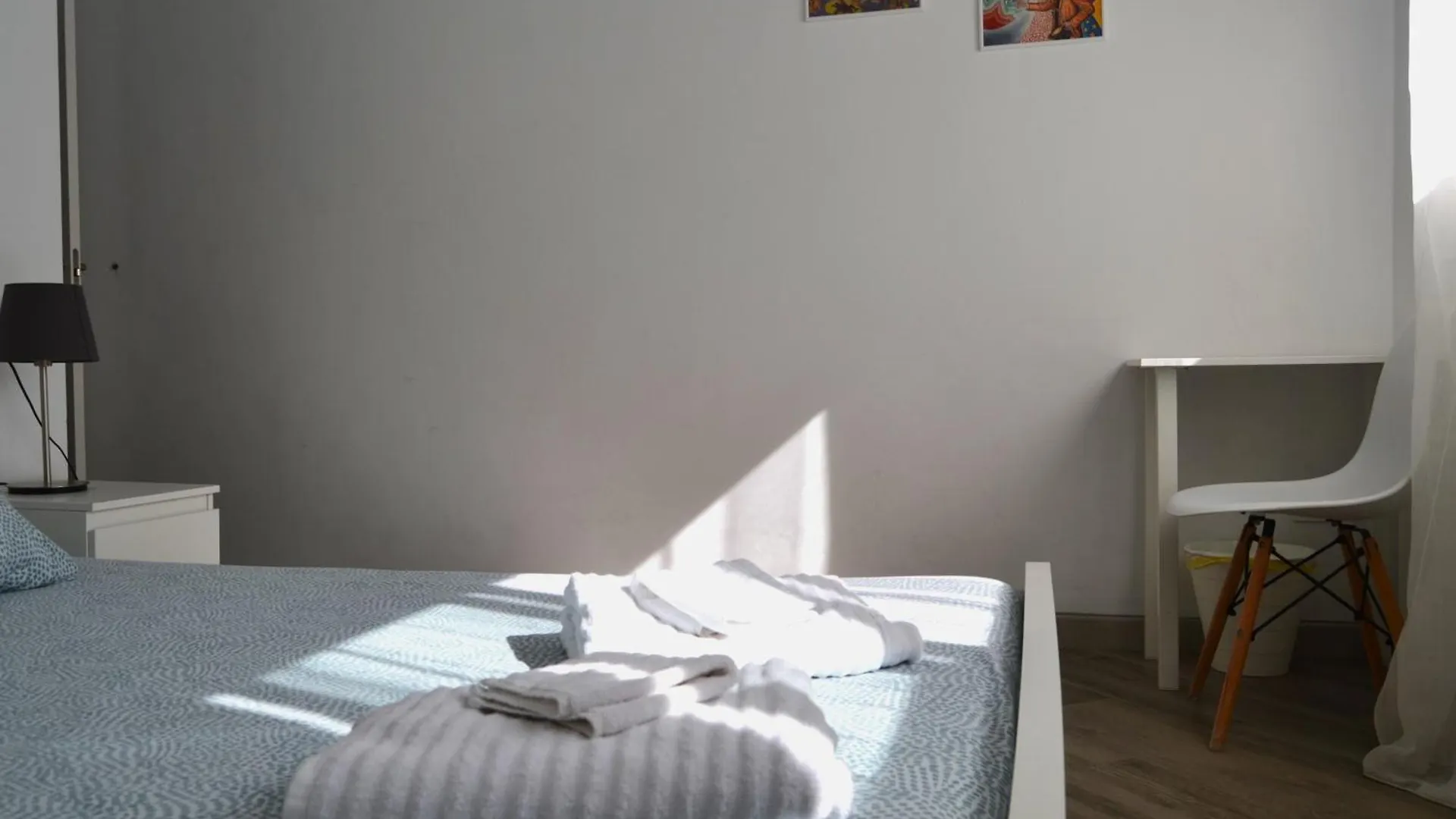 بيت ضيافة Room With Private Bathroom - Vivienda Vacacional Out Of Blue سانتا كروث ذي لا بال