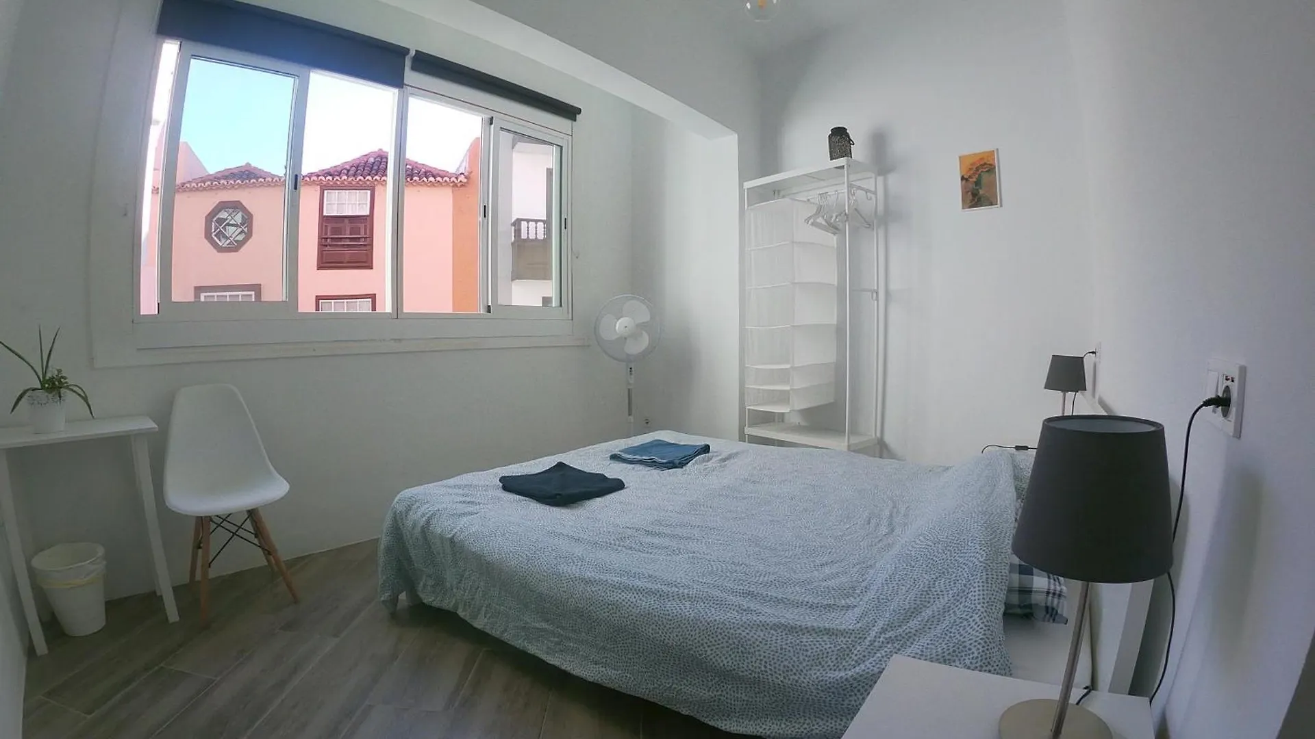 Room With Private Bathroom - Vivienda Vacacional Out Of Blue سانتا كروث ذي لا بال